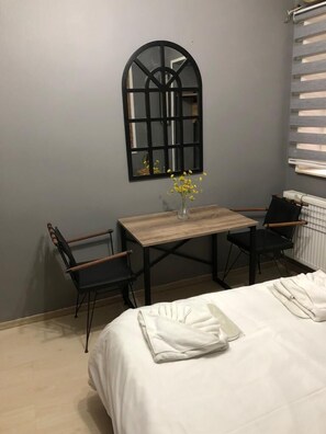 Basic Room, Courtyard View - Kilit No1 (Istanbul)