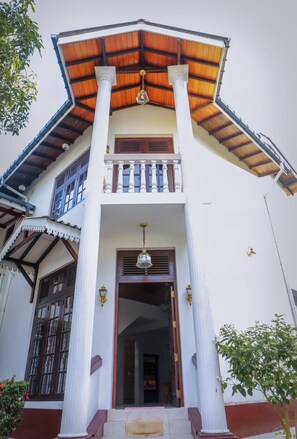 Front of property - alBum by sEa World (Matara)