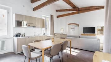 One-Bedroom Apartment with Balcony