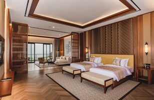 In-room safe, desk, laptop workspace, free WiFi