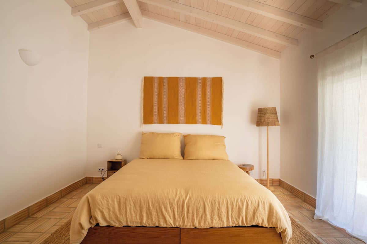 Deluxe Double or Twin Room, Garden View | Soundproofing, free WiFi