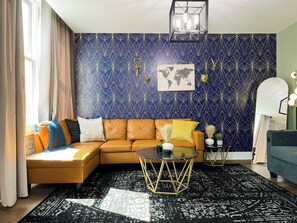 Smart TV - A vibrantly vintage experience boasting modern luxuries. (MARION)