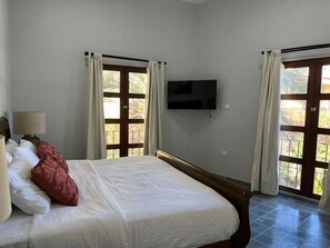 2 bedrooms, iron/ironing board, WiFi, bed sheets - CASA VICTORIA Exclusive and unique apartment in the Historic Center (Mazatlán)