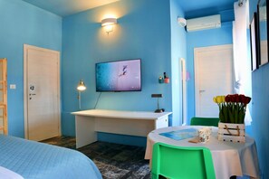 Deluxe Double Room | Individually furnished, soundproofing, iron/ironing board, free WiFi