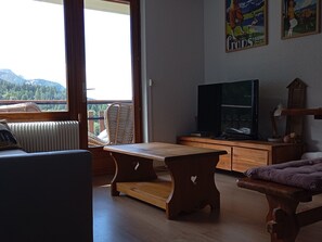 TV