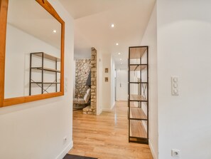 Interior - Morzine: Apartment for 8 with parking and WIFI near the center (Morzine)