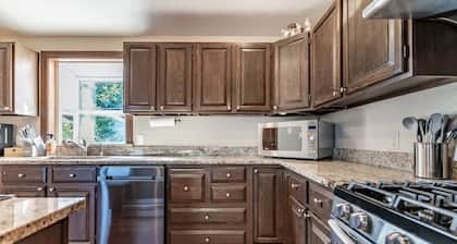 PNW Contemporary Retreat near Lake Sammamish