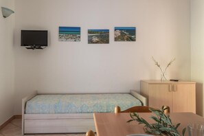 2 bedrooms - Simple Gem of Le Dimore di Budoni 1 Bedroom B4 Apartment Sleeps 4 (Budoni)