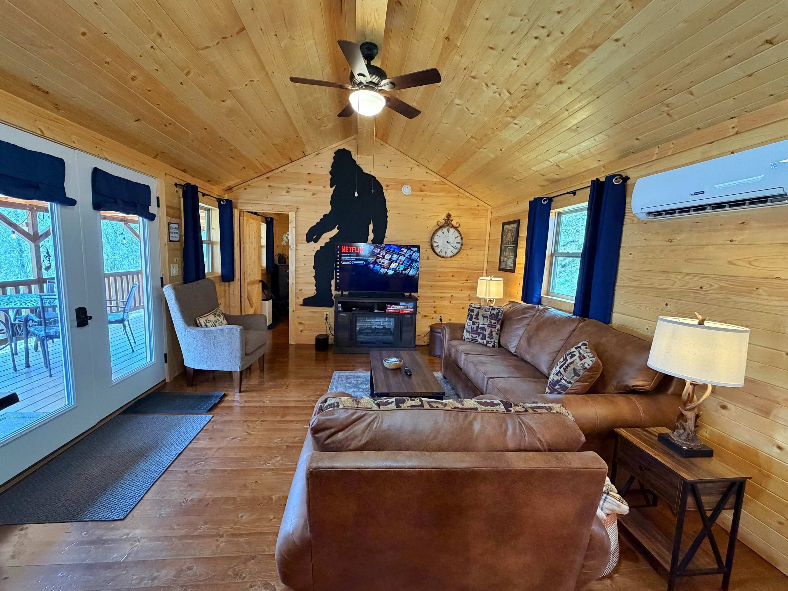 Bigfoot Bungalow | Hot Tub · Secluded Rrg Retreat  12 Min To Natural Bridge | Close To Trails & Attractions · Private + Peaceful - Slade, KY