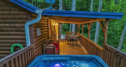 Bigfoot Bungalow | Hot Tub · Secluded RRG Retreat — 12 min to Natural Bridge | Close to trails & attractions · Private + peaceful