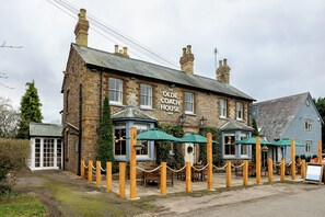 واجهة المنشأة