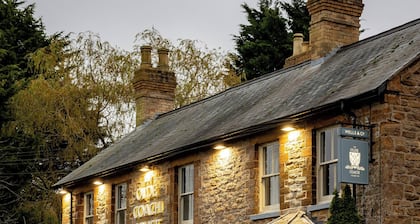 The Olde Coach House Inn