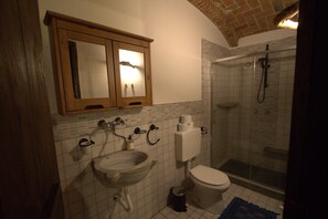 House, 3 Bedrooms, Smoking, Terrace | Bilik Mandi