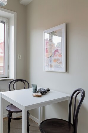 Apartment, 1 Schlafzimmer, Stadtblick | Speisen