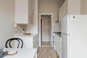 Departamento, 1 habitación, vista a la ciudad | Cocina privada