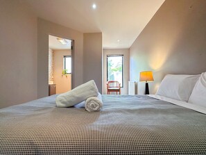 2 bedrooms, iron/ironing board, travel cot, WiFi