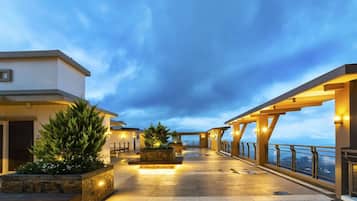 Apartment, 2 Bedrooms, Balcony, City View | Exterior