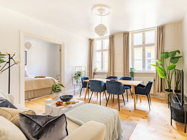 Appartement, 3 chambres | Salle de séjour