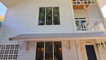 Royal Suite with Garden View | 1 bedroom, desk, free WiFi, bed sheets