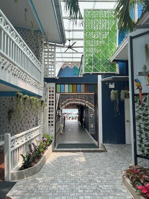 Terrace/patio - IP Plus Beach Resort (Koh Lan)