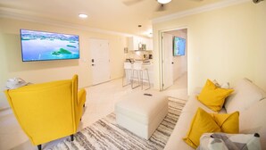 Unclassified image, 3 of 18, button - Garden Condos 21, Modern 1BR APT In Sosua Strip! Guest Friendly (Sosúa)