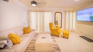 Unclassified image, 4 of 18, button - Garden Condos 21, Modern 1BR APT In Sosua Strip! Guest Friendly (Sosúa)