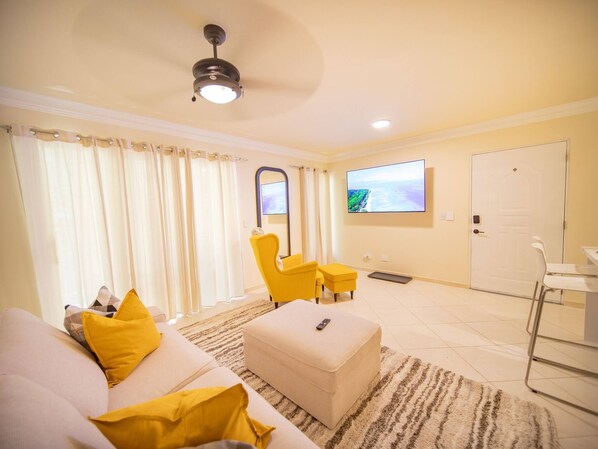 Room amenity - Garden Condos 21, Modern 1BR APT In Sosua Strip! Guest Friendly (Sosúa)