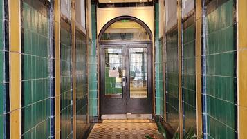 Apartment, 1 Bedroom, Balcony, City View | Property entrance