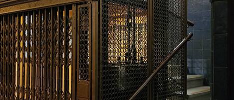 Apartment, 1 Bedroom, Balcony, City View | Property entrance