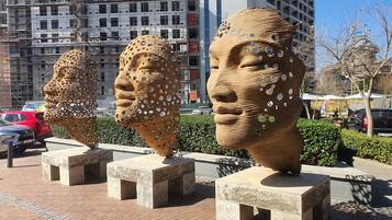 Apartamento, 2 quartos, acessível, sacada | Fachada