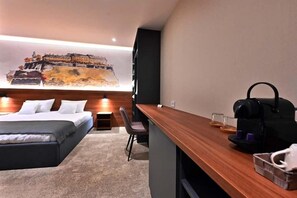 Premium bedding, memory-foam beds, individually decorated - Tvrdjava Rooms - Novi Sad (Novi Sad)