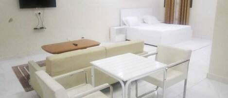 2 bedrooms, travel crib, WiFi, bed sheets