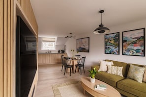 Smart TV - Willow Rise, stunning views (Ambleside)