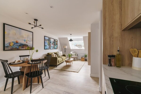 Smart TV - Willow Rise, stunning views (Ambleside)
