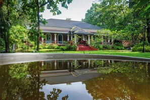 Property entrance - Mansao Curtorim- CGH Earth SAHA (Curtorim)