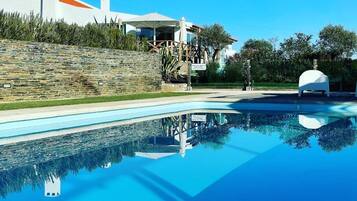 Seasonal outdoor pool