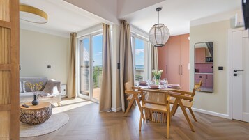 Apartment (B 28) | Living area | Flat-screen TV