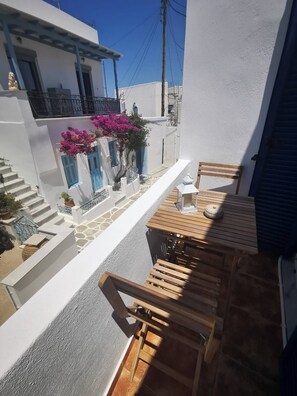 Balcony - Authentic White House in Paros Lefkes (Paros)