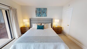 2 bedrooms, desk, iron/ironing board, free WiFi - Condo #21: 2  BR, 2  BA Condominium in Grand Cayman, Sleeps 4 (Grand Cayman)