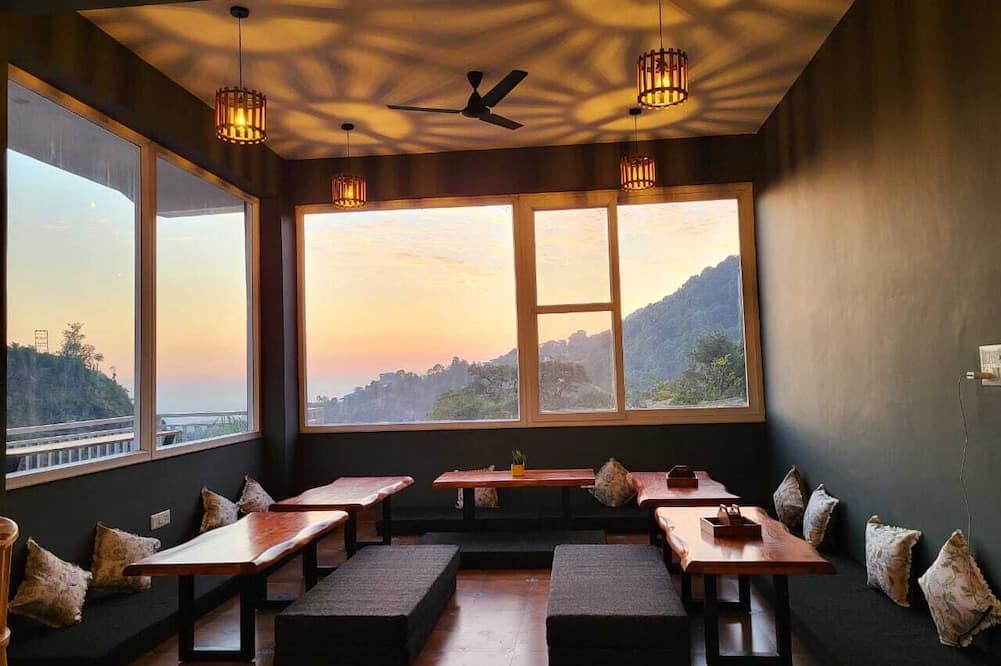 Hotel Alchemy Bistro & Inn - Holi