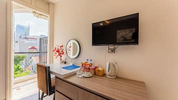 Habitación doble Deluxe, balcón, vista a la ciudad | Balcón
