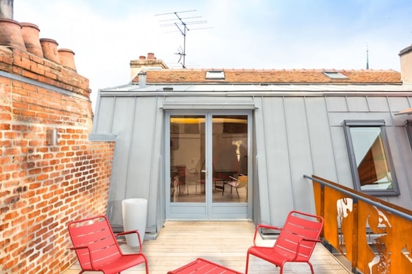 Deluxe Apartment, City View | Terrace/patio