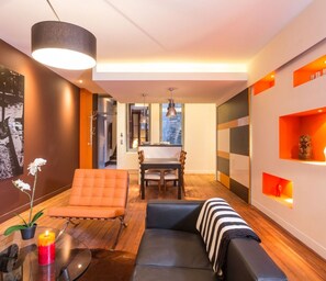 Design Apartment, 2 Bedrooms, Non Smoking | Living area