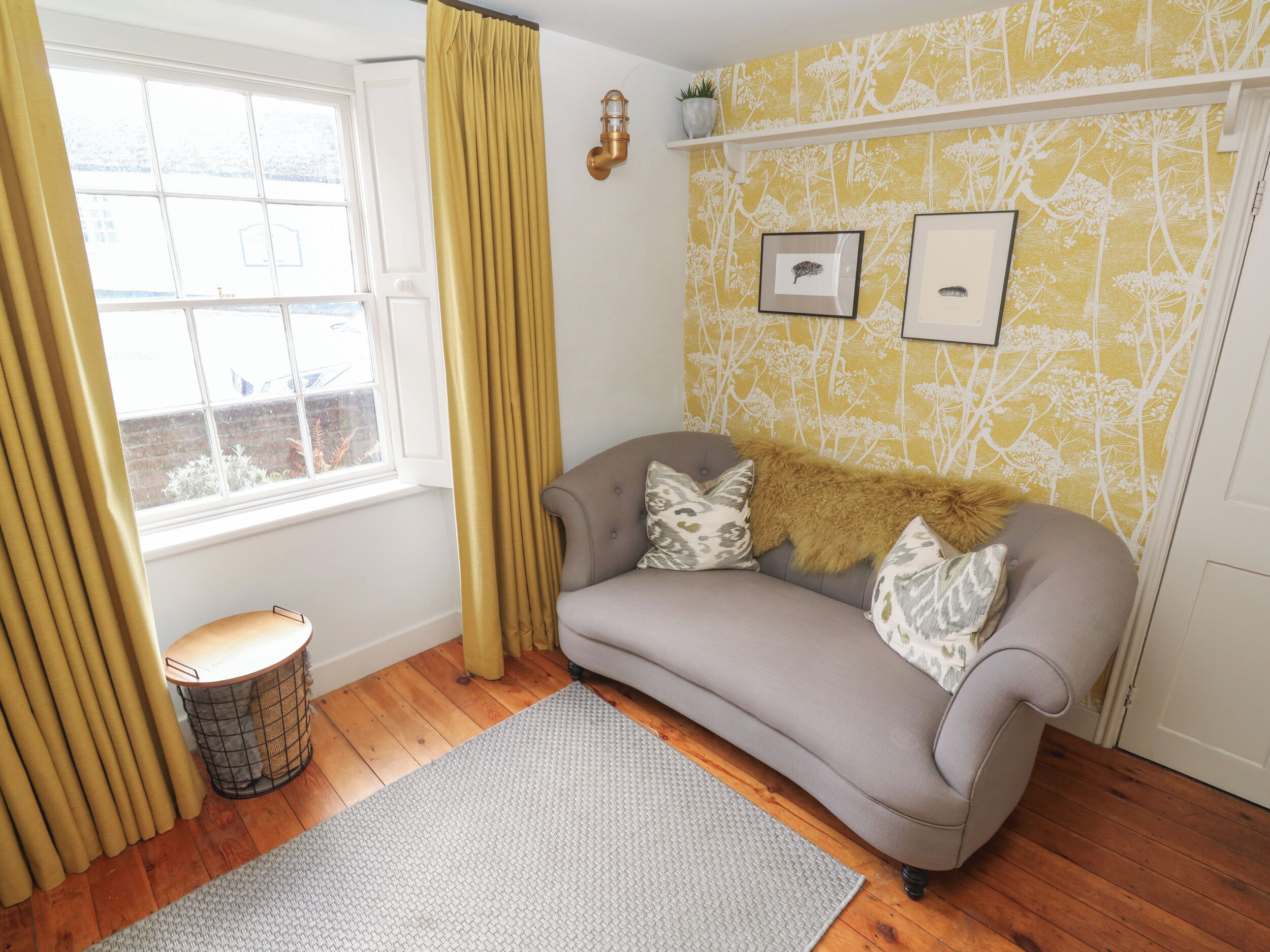 Apple Tree Cottage, Pet Friendly, Character Holiday Cottage In Gweek - Helston