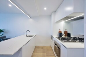 Fridge, microwave, oven, stovetop