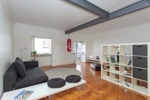 Interior - Charming Apartment in the Castle (Lisbon)