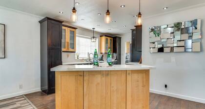 1 Mi to Sofi Stadium: Inglewood Home w/ Patio!