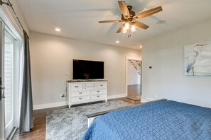 House (5 Bedrooms) | Interior