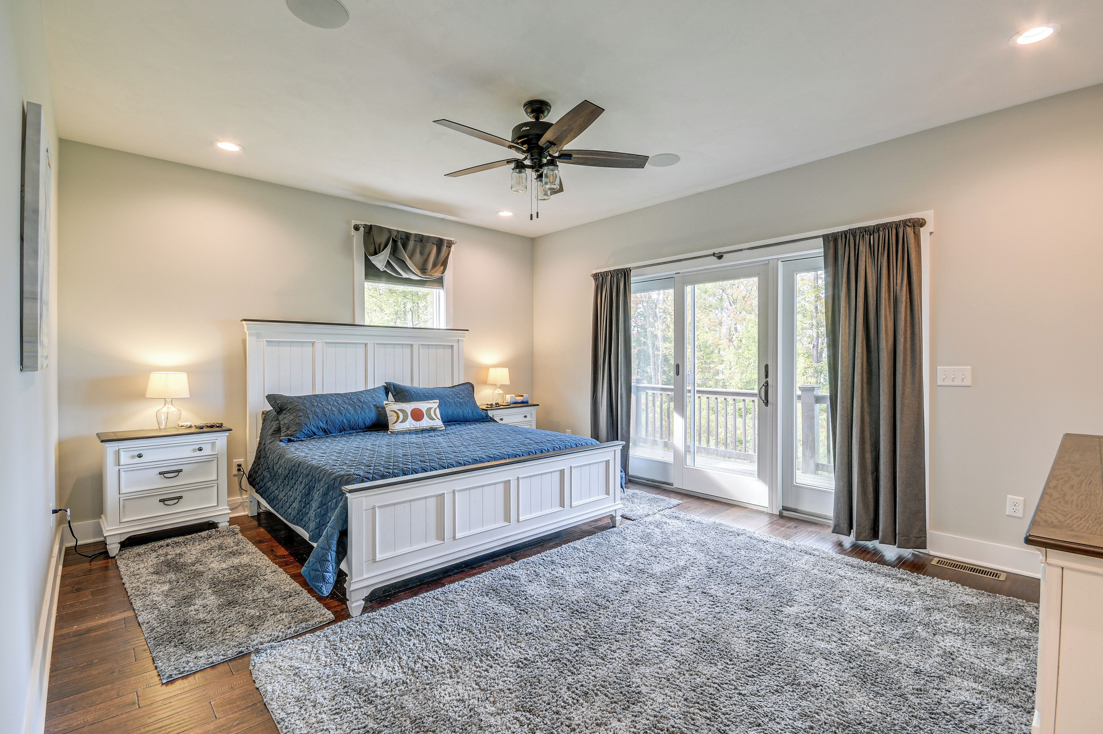 House (5 Bedrooms) | Interior