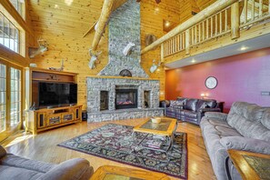 House (5 Bedrooms) | Interior - Game Room, Deck & Yard: Lake of the Ozarks Retreat (Climax Springs)